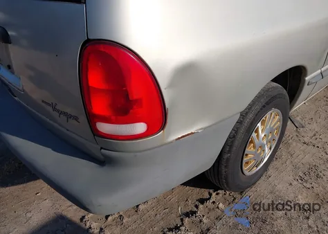 1999 Plymouth Grand Voyager from USA, damaged, VIN 2P4GP24G3XR465526